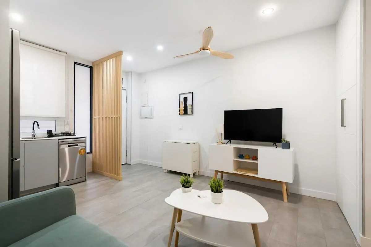 Apartment Cozy Studio 2A In Ciudad Lineal For 4 Pax - Zigia A Madrid Spain